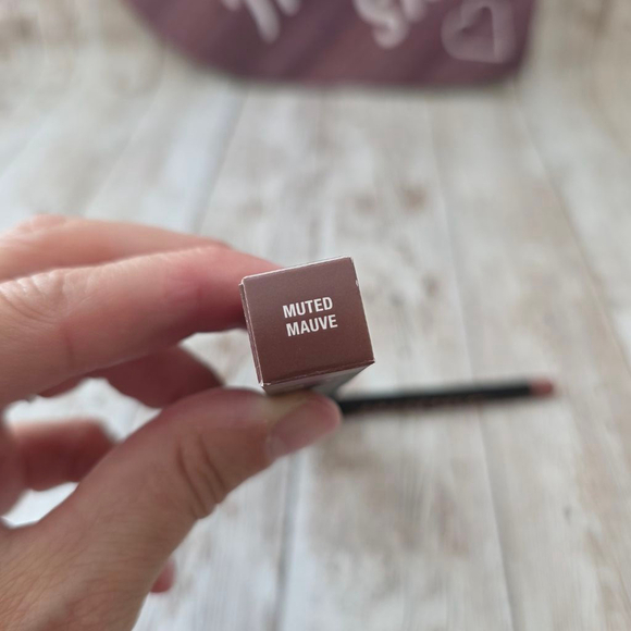 Anastasia Beverly Hills Lip Liner Muted Mauve - Picture 3 of 3